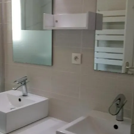 בית נופש Maison A 5min De La Jetee